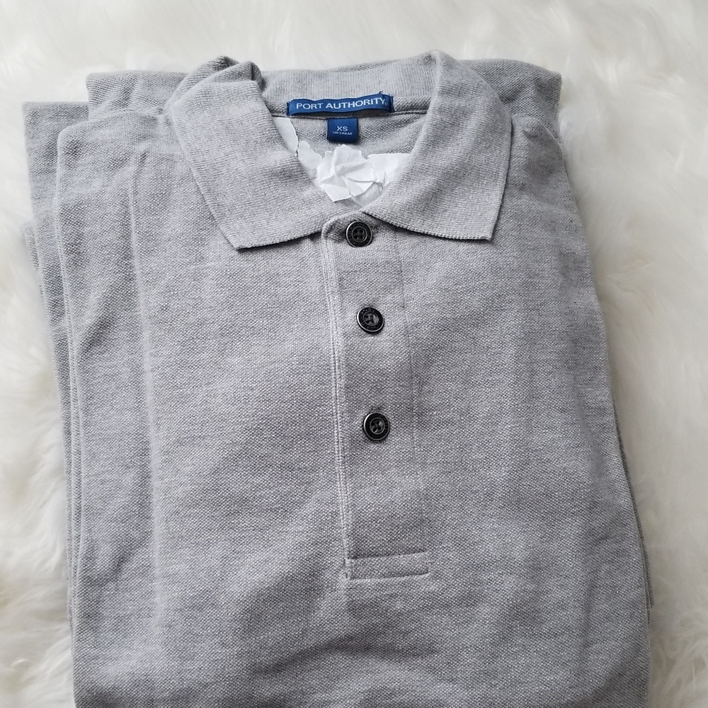 Grey tshirt